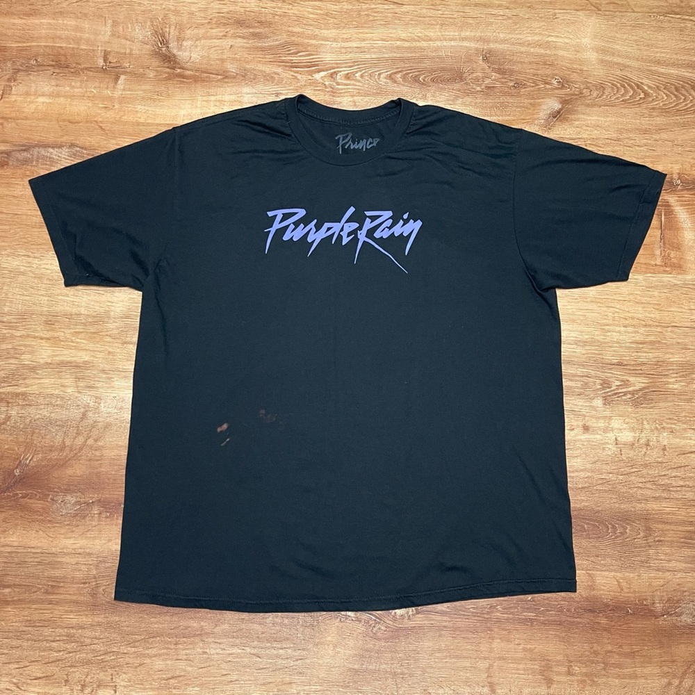 Graphic tee - Picture 2 of 4